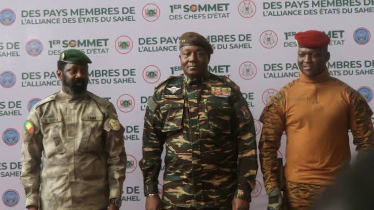 Mali, Burkina Faso ve Nijer, Cezayir’deki büyükelçilerini geri çağırdı