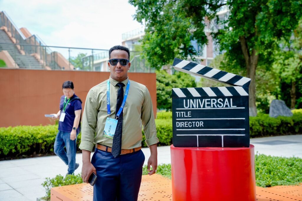 Mülteci kampından yönetmenliğe: Fiili’nin ilham veren hikâyesi