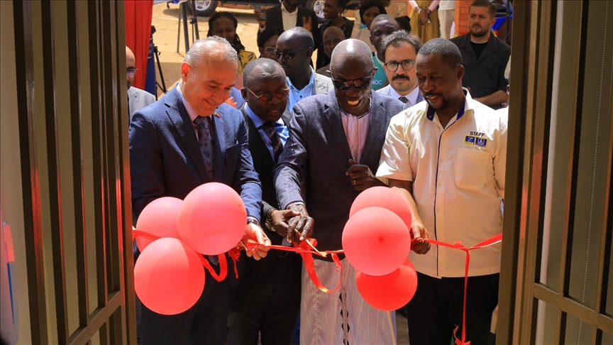 TİKA’dan Uganda’daki görme engellilere bilgisayar desteği