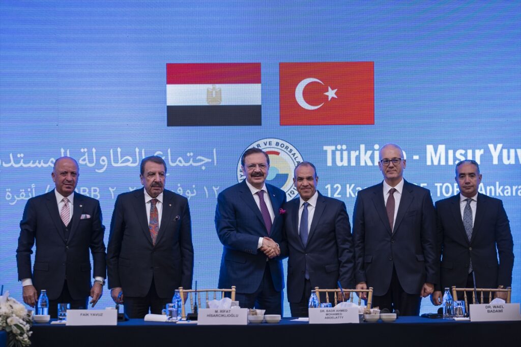 Türkiye-Mısır arasında yuvarlak masa toplantısı