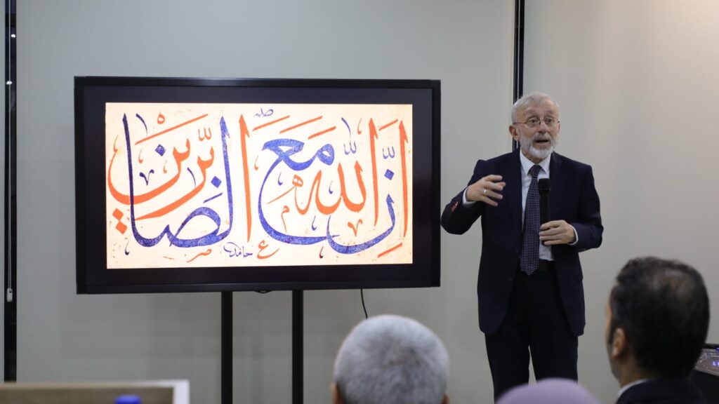 Tunus’ta Türk hat sanatı konuşuldu