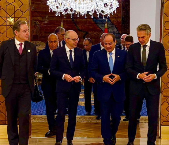 Hollanda, Mısır’dan kaçırılan heykeli iade edecek