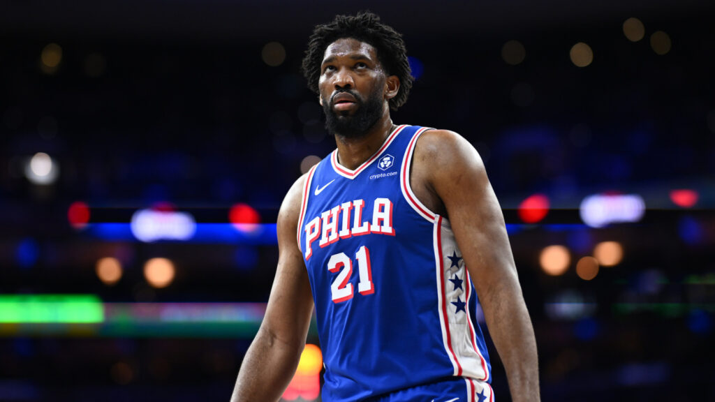 Embiid’e maçta yaptığı hareket sonrasında 50 bin dolar ceza verildi