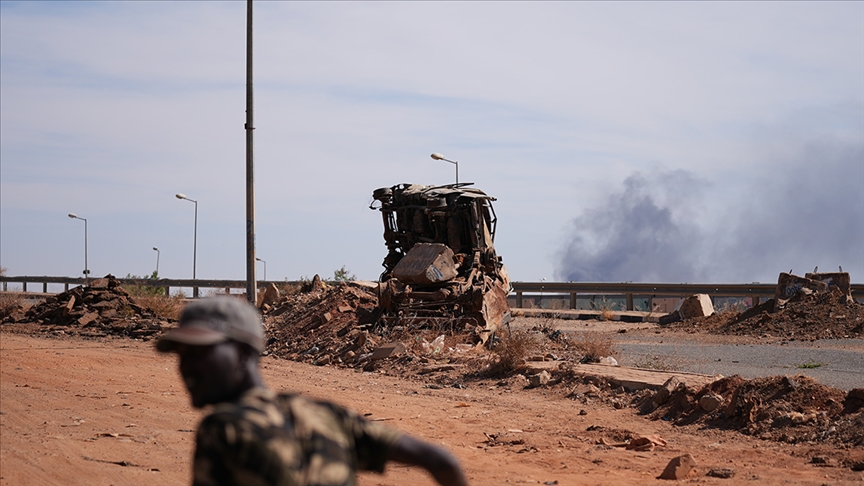 Sudan’da Feşir’in ardından çatışmalar 5 cephede yoğunlaştı