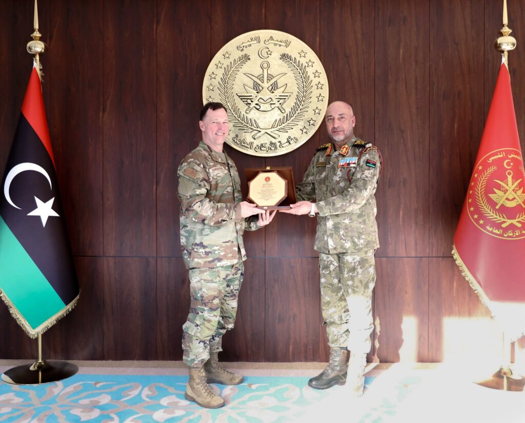 Libya ile ABD askeri iş birliğini güçlendirmek için görüştü