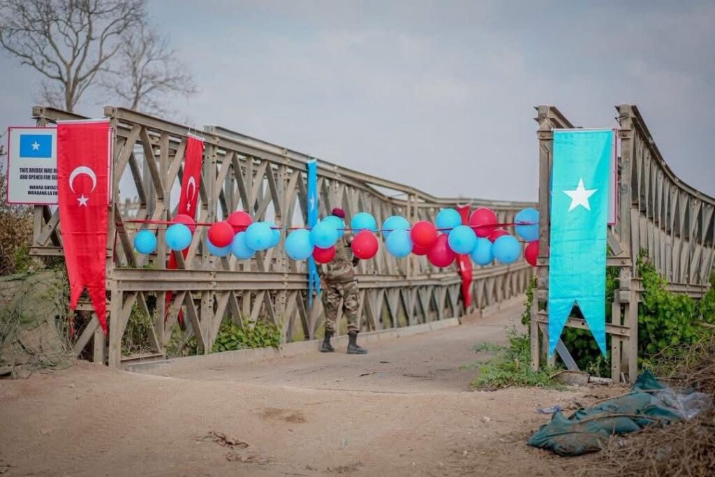 Somali’de Eş-Şebab’ın yıktığı köprüler yeniden inşa edildi