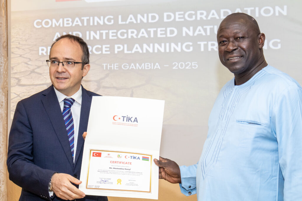 Gambiya’da çevre ve iklim alanında TİKA desteği