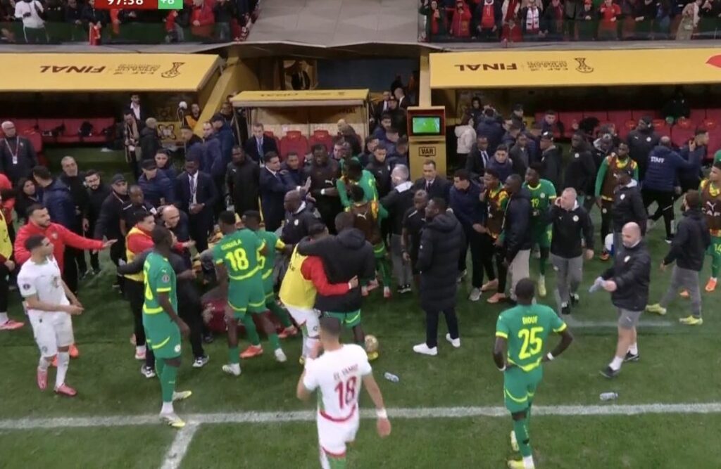 Afrika Futbol Federasyonu’ndan AFCON finalindeki olaylara tepki