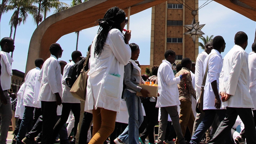 Nijerya’daki doktor grevi askıya alındı